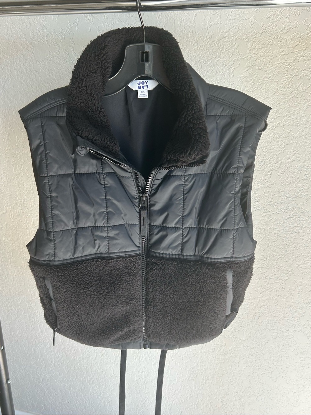 JoyLab Lined Black Sherpa Vest - Women's - Picture 7 of 8